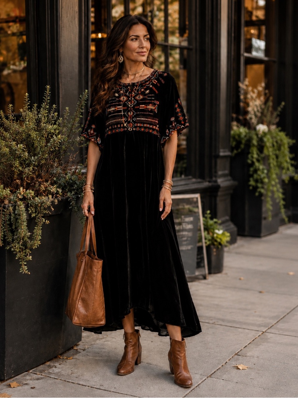 KLYA SEO Women's Boho Embroidered Black Velvet Short Sleeve Maxi Dress M